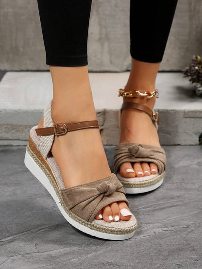 Sandálias femininas leves com detalhes de laço, sandálias perfeitas para as férias de verão
